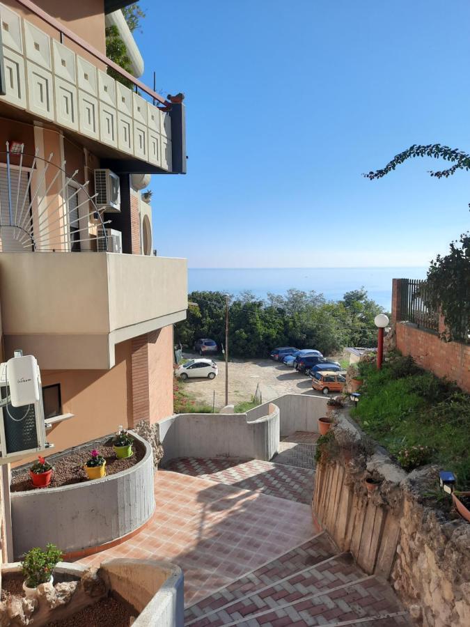 Torre Del Meridiano Casa Vacanze Centrale Termoli Dış mekan fotoğraf