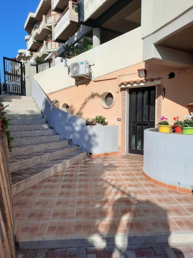 Torre Del Meridiano Casa Vacanze Centrale Termoli Dış mekan fotoğraf